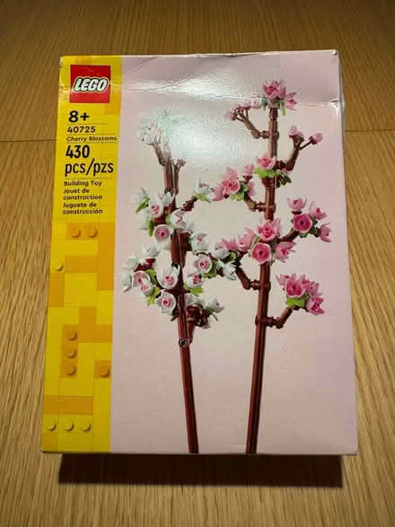 Photo of free New LEGO set, 40725 Cherry Blossoms (Queenstown Road SW11) #1