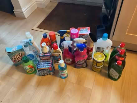 Photo of free Various Kitchen cleaning items (Garden City OX5) #1