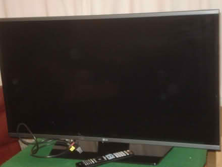 Photo of free LG SMart TV for spares or repair (Barming ME16) #1