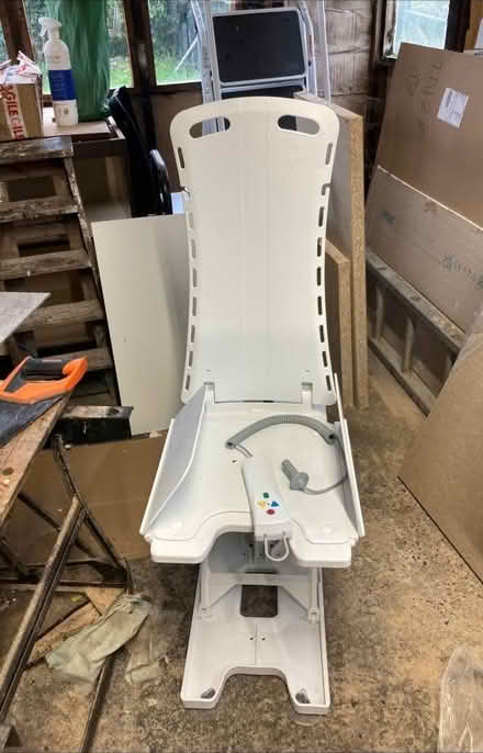Photo of free Bath chair (TN29) #1