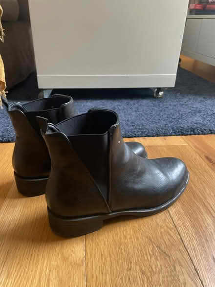Photo of free Women shoes / boots size 11 (Chiswick W4) #1