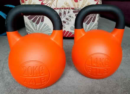 Photo of free Set of 2 kettlebells (SO18) #1