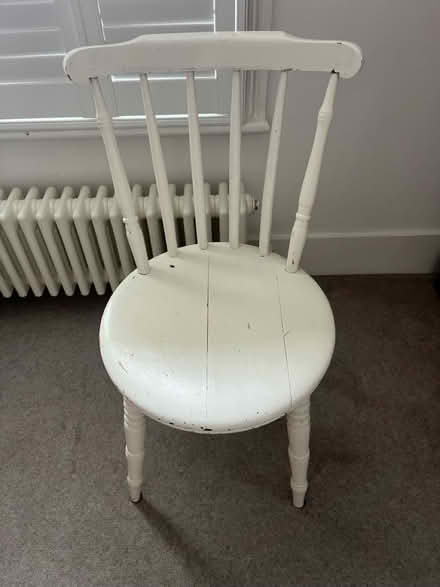 Photo of free White painted wooden chair (SG5) #1