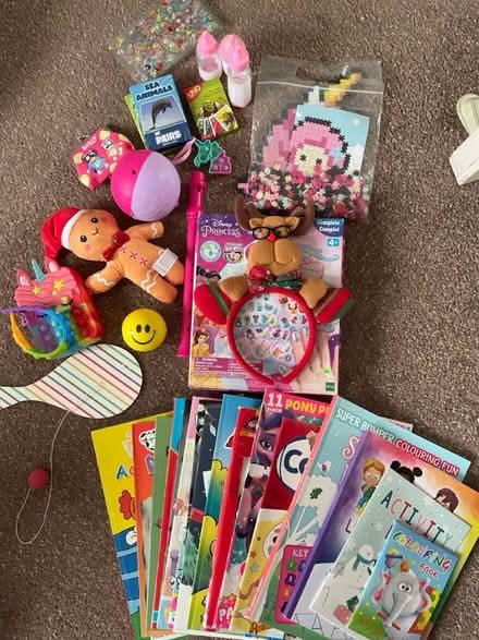 Photo of free Random girl toys & colouring books (TN38) #1
