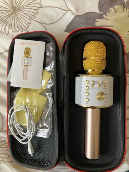 Photo of free Wireless Microphone (Pewsham) #1
