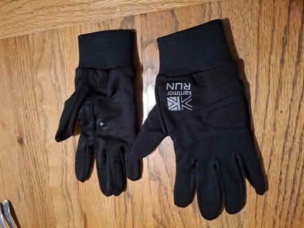 Photo of free Women's running gloves (Wivenhoe CO7) #1
