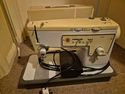 Photo of free Very old sewing machine (Giffard Park MK14) #3