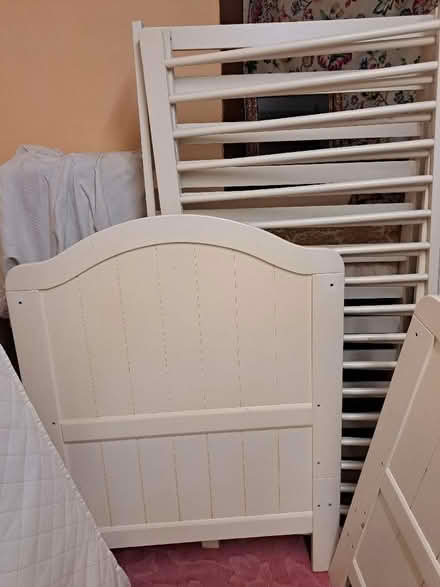 Photo of free Baby/toddler bed. (West Croydon CR0) #2