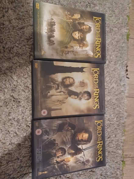 Photo of free Lords of the Rings Trilogy DVDs (Sale M33) #1