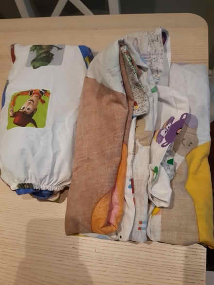 Photo of free Toddler bed duvet set (South Norwood, SE25) #1