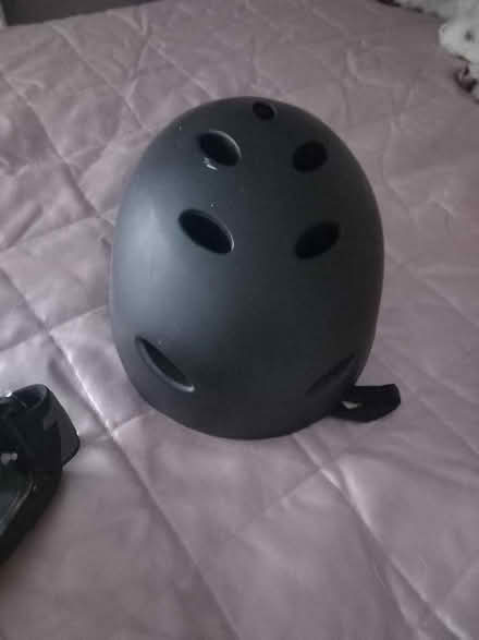 Photo of free Children's bike helmet (Tilehurst RG30) #1