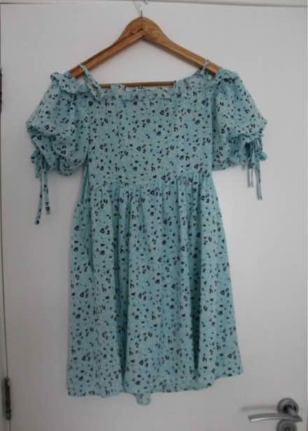 Photo of free Women clothes Size XS/S (EN1) #2