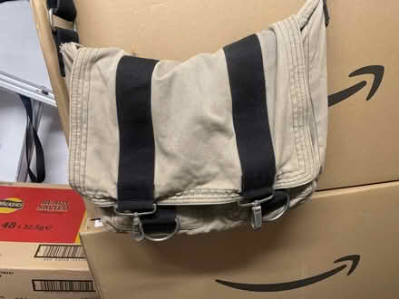 Photo of free Shoulder bag in (N16) #2