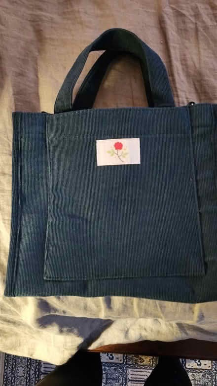 Photo of free Green corduroy purse w/ shldr strap (Kew Gardens Queens) #1