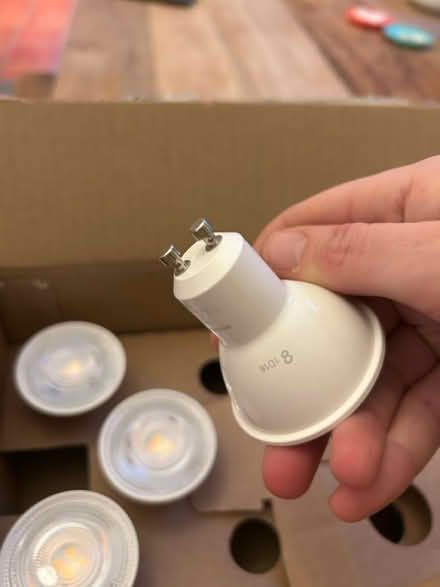 Photo of free 4x lightbulbs (KT3) #3