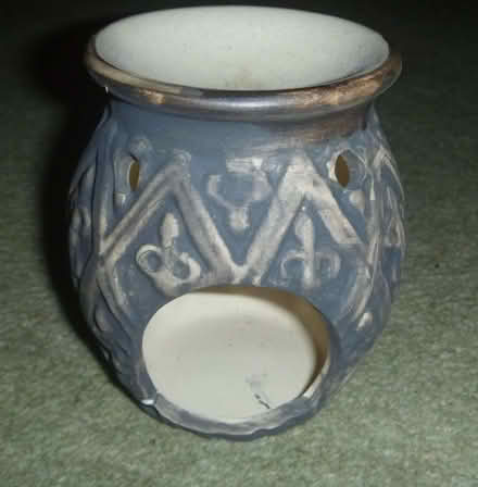 Photo of free Tealight candle oil vapouriser (Raymond's Hill EX13) #1