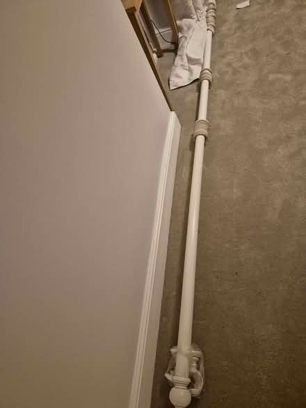 Photo of free 3.2m long white curtain pole (Teddington TW11) #1