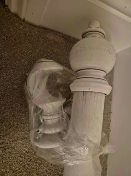 Photo of free 3.2m long white curtain pole (Teddington TW11) #2