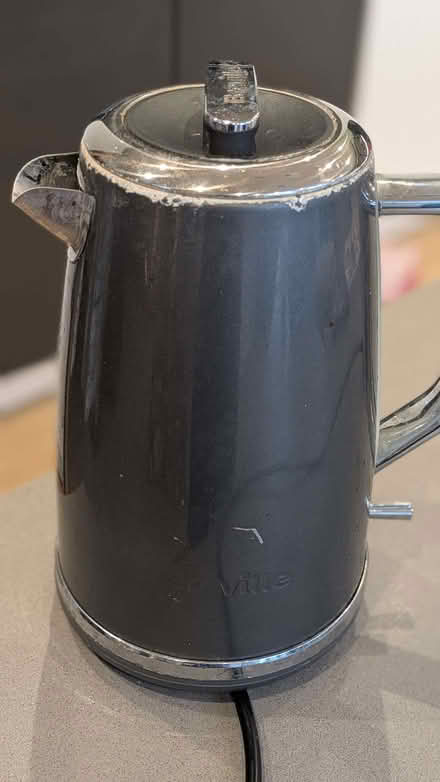Photo of free Kettle & Toaster (Fleetville AL1) #1