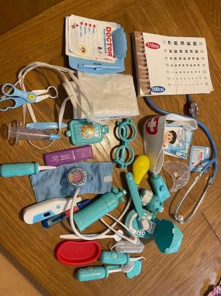 Photo of free Doctor toy set (EC1V Angel) #3
