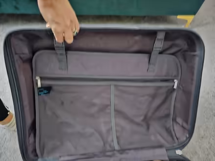 Photo of free Medium tripp suitcase (Greenwich SE10) #4