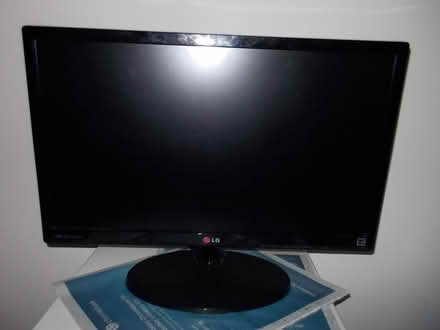 Photo of free lg flatron (Wimbledon) #1