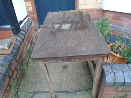 Photo of free wooden table (HR1) #2