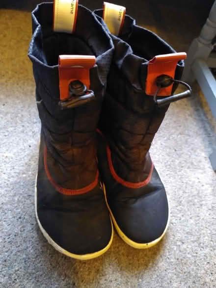 Photo of free Size 2 vivobarefoot boots (Sale moor M33) #1