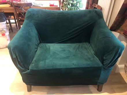 Photo of free Large armchair / loveseat (Kt227ht) #1
