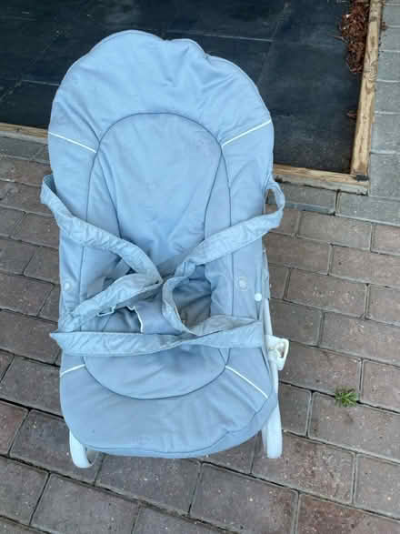 Photo of free Baby bouncer chair (Se279) #2