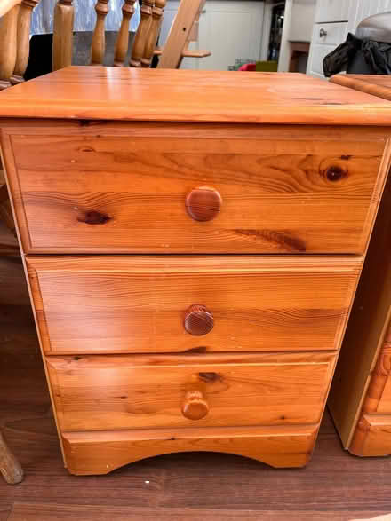 Photo of free 2 night stands (Upper Wolvercote OX2) #1