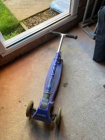 Photo of free Kids foldable 3 wheel scooter (Weddington CV10) #2