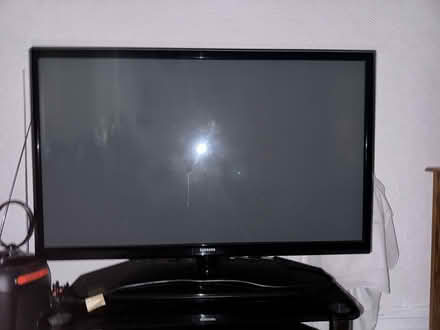 Photo of free 45” plasma tv I need it gone today (Crouch End N8 9LD) #4
