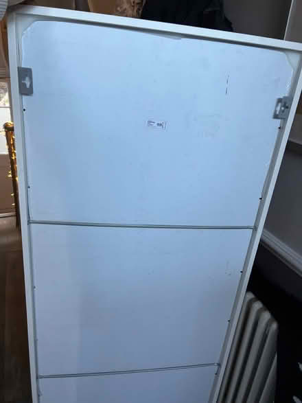 Photo of free IKEA mirror with broken frame (WC1X) #4