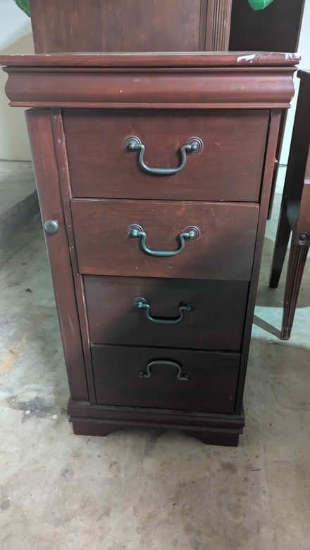 Photo of free hall table and jewelry chest (T. O Lynn Rd) #2