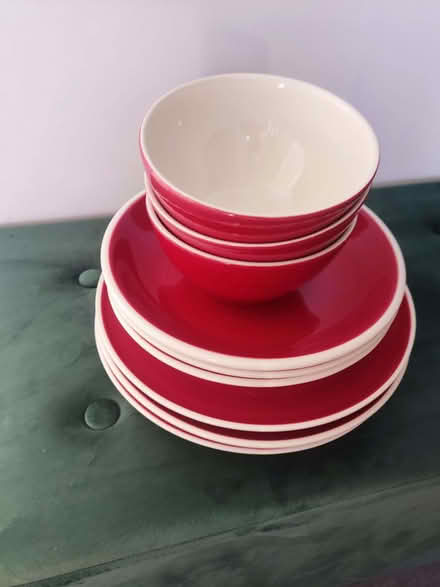 Photo of free Red plate set (NW2) #1