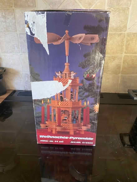 Photo of free Christmas decorations (Woodley RG5) #2