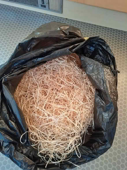 Photo of free Wood shavings for packing (Stanstead Abbotts SG12) #1