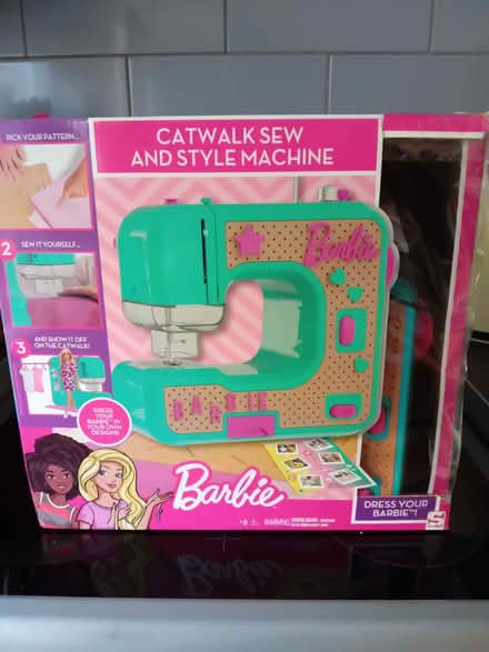 Photo of free Barbie child's sewing machine (Gobowen SY10) #1