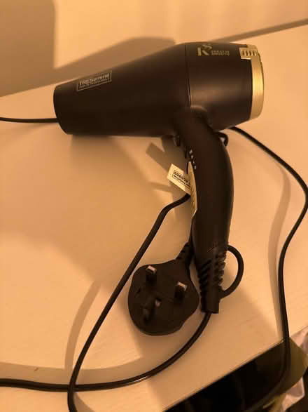 Photo of free Bedroom bits (Tonbridge TN9) #4