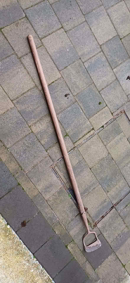 Photo of free Old fashioned Garden Hoe (GU51) #1