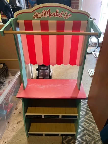 Photo of free Children’s market & theatre playset (Watitune Avenue, CV10) #1