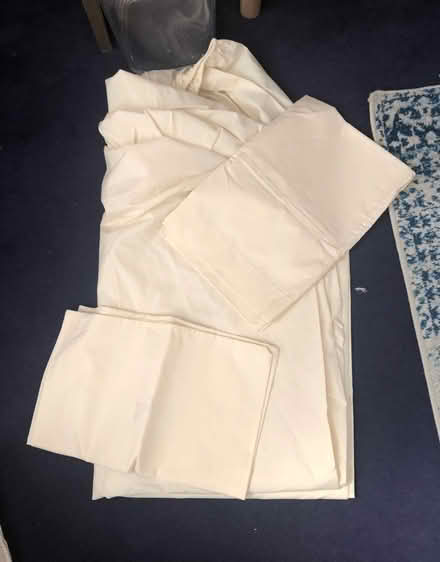 Photo of free Bedlinen (Hook Heath GU22) #1