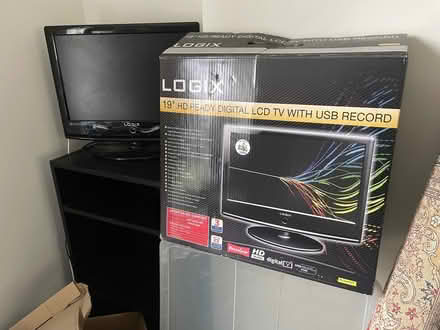 Photo of free 19” LOGIX HD ready TV (Castlefield HP11) #1
