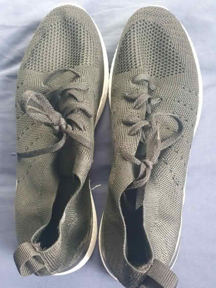 Photo of free Black pull on pumps (B23 Gravelly Hill) #1