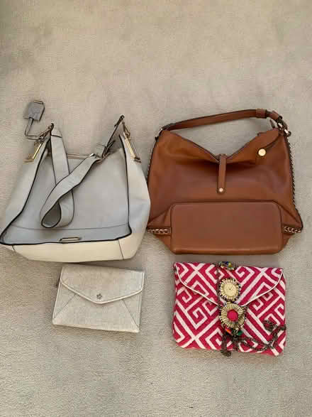 Photo of free Selection of handbags (GL9) #1