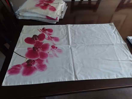 Photo of free Single duvet cover with pillowcases. (Bluebell Hill ME5) #1