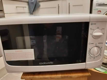 Photo of free Working Cookworks Microwave to go (Hendon NW4) #2