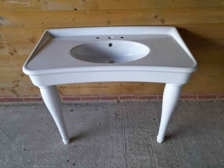 Photo of free Ceramic Basin (TN23) #1