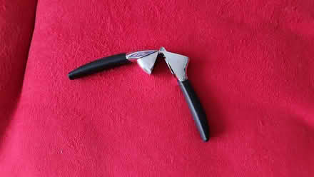 Photo of free Garlic press, hand-held (Hintonburg) #1